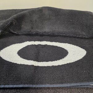 OAKLEY Golf Towel Two-color Black & White